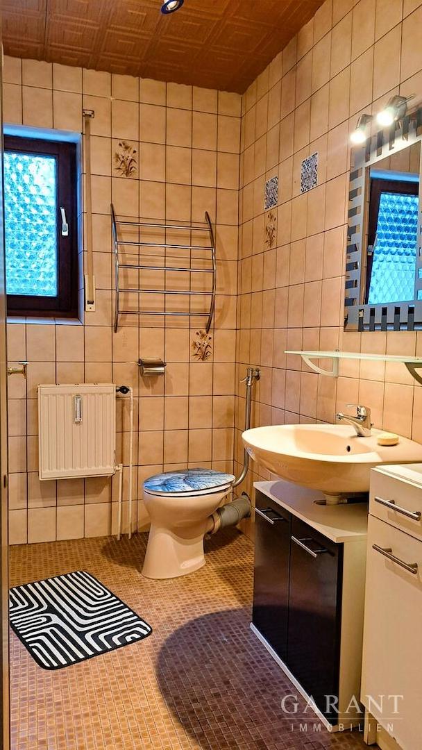 Badezimmer im Erdgeschoss