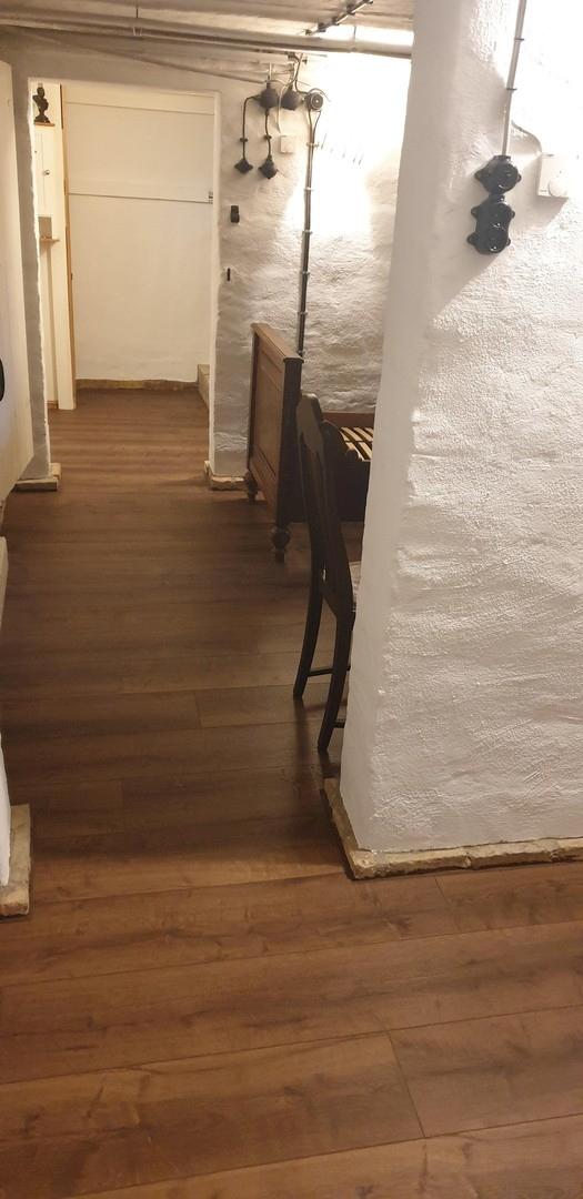 2 Zimmer im Keller m. Heizg.