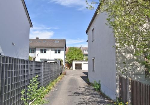 Aussenansicht Einfahrt