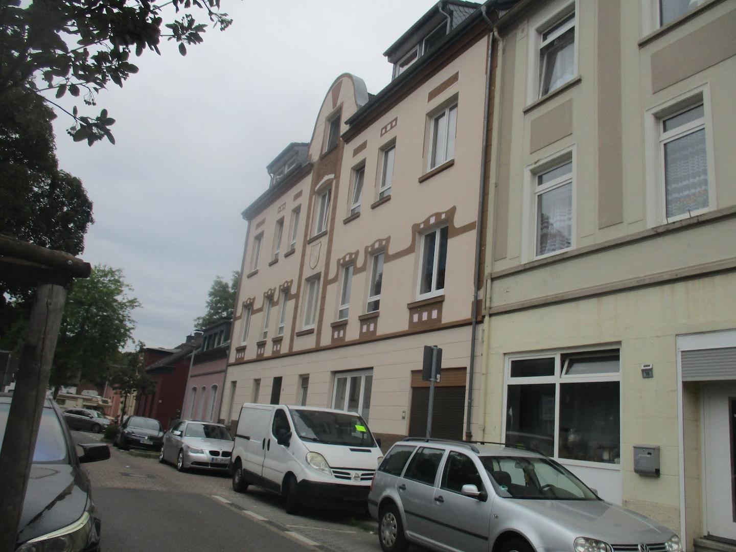 Straßenansicht