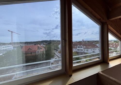 Panoramafenster Blck über Ort