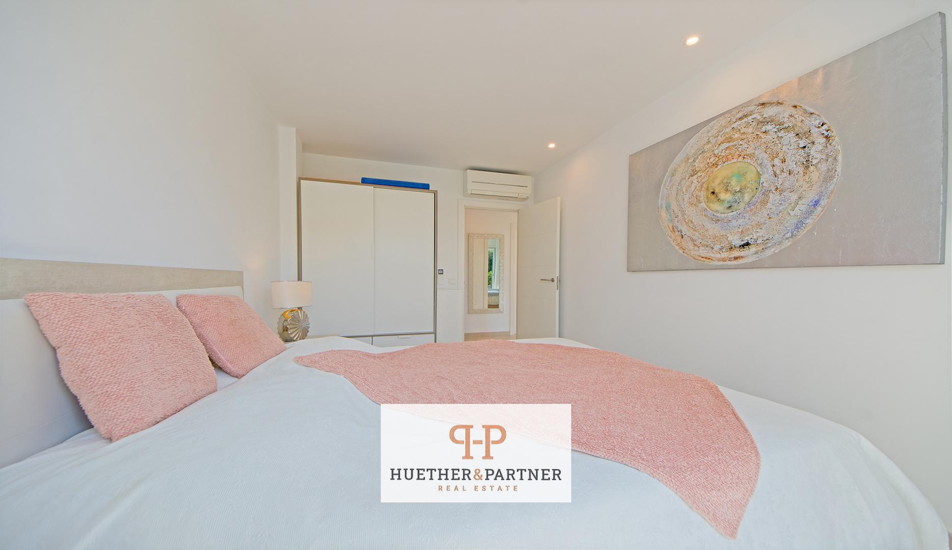 Schlafzimmer UG