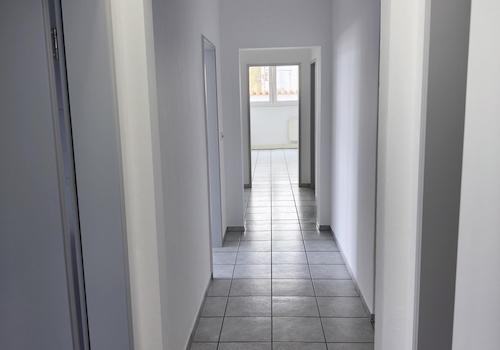 Gang im Bürobereich