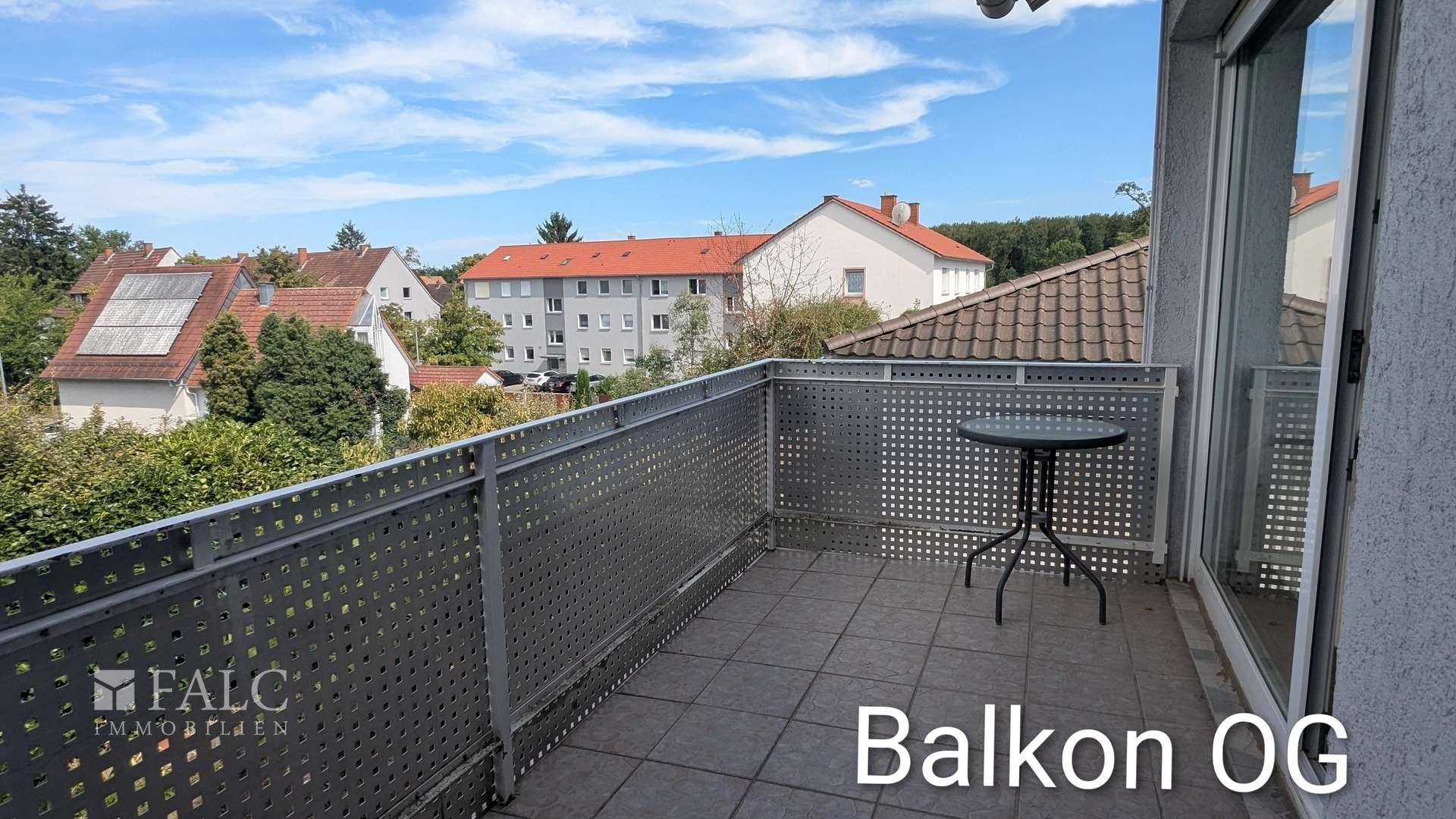 Balkon OG