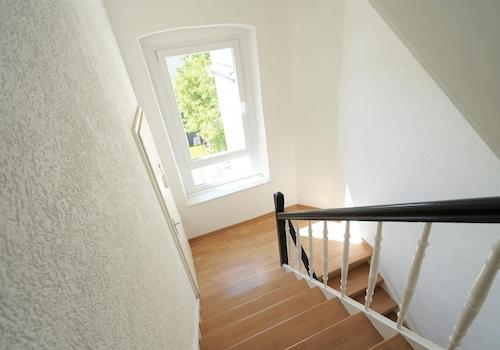 Hausflur mit Zwischenraum für Waschmaschine