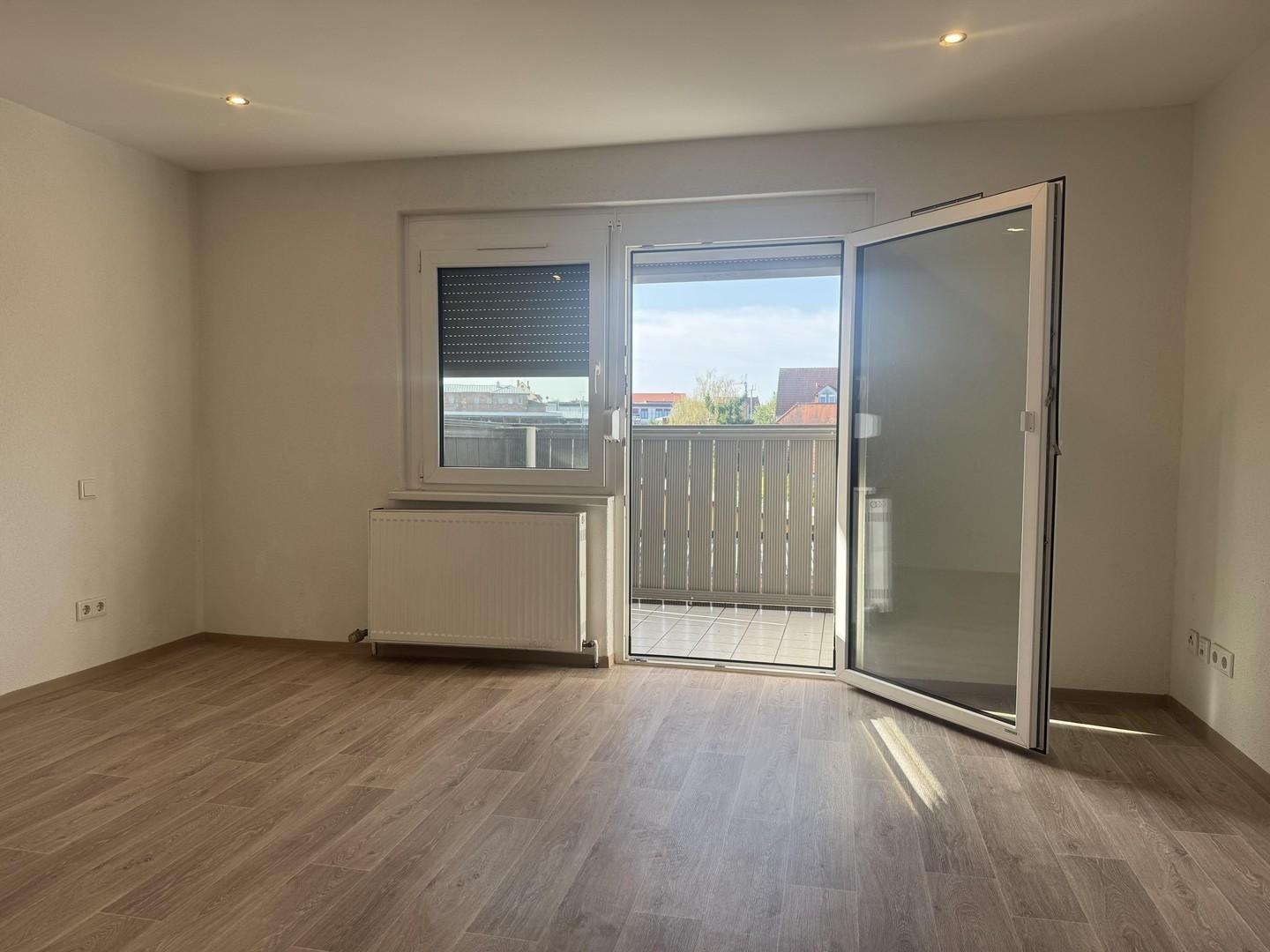 Zimmer mit Balkon