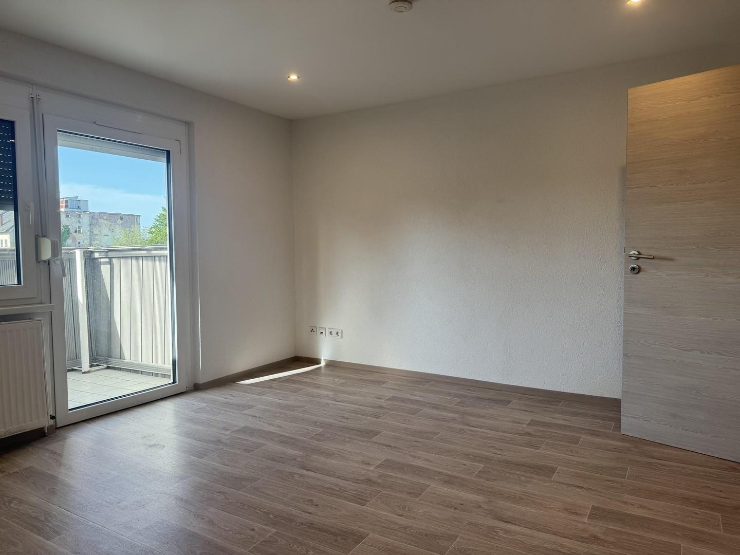 Zimmer mit Balkon