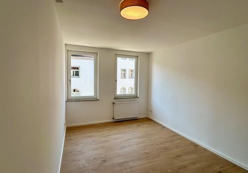 Wohnzimmer (Ansicht 1)