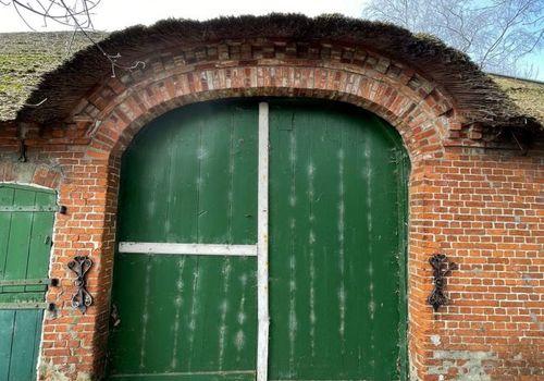 Historisches Dielentor mit Rundbogen