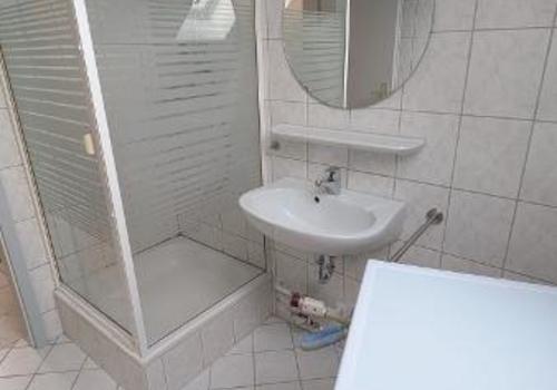 Badezimmer Bild 2