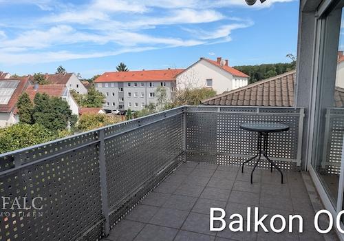 Balkon OG