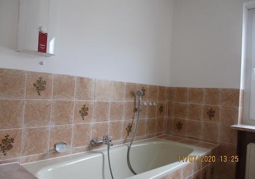 Bad Hochparterrewohnung