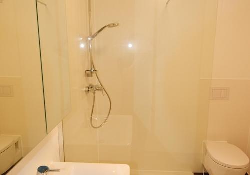 Bad Dusche WC