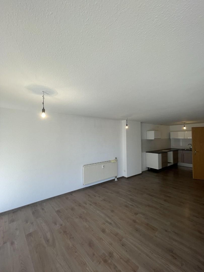 Küche und Esszimmer