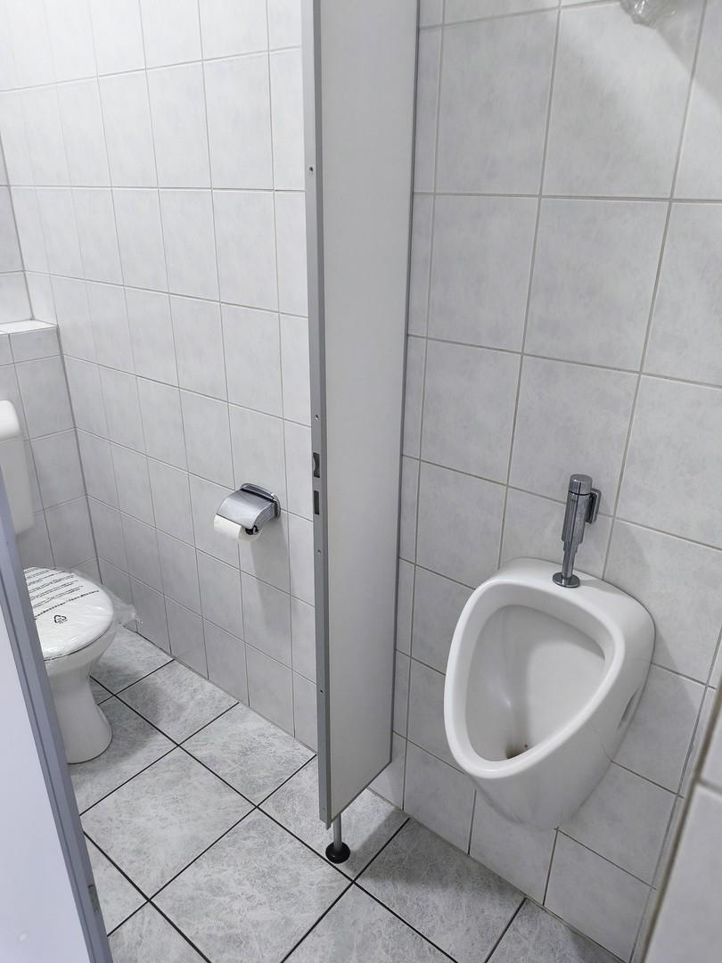 WC Herren im EG
