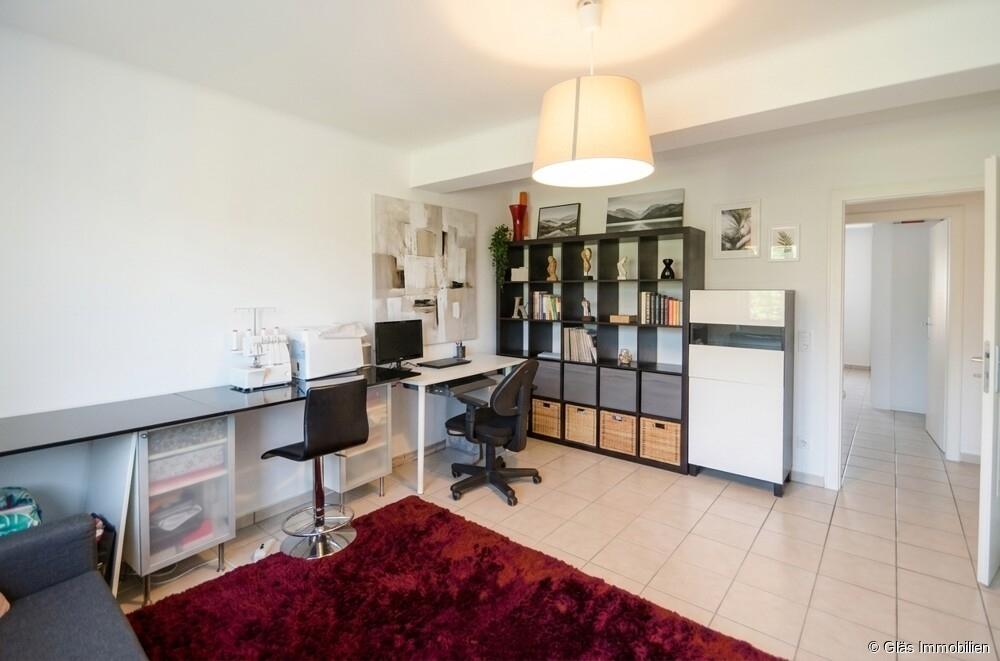 Kinder- bzw. Arbeitszimmer