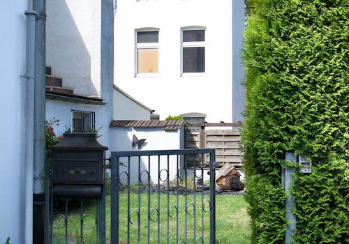 Zugang über den Garten