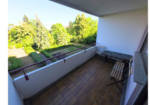 überdachter Balkon