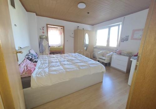 SCHLAFZIMMER 4