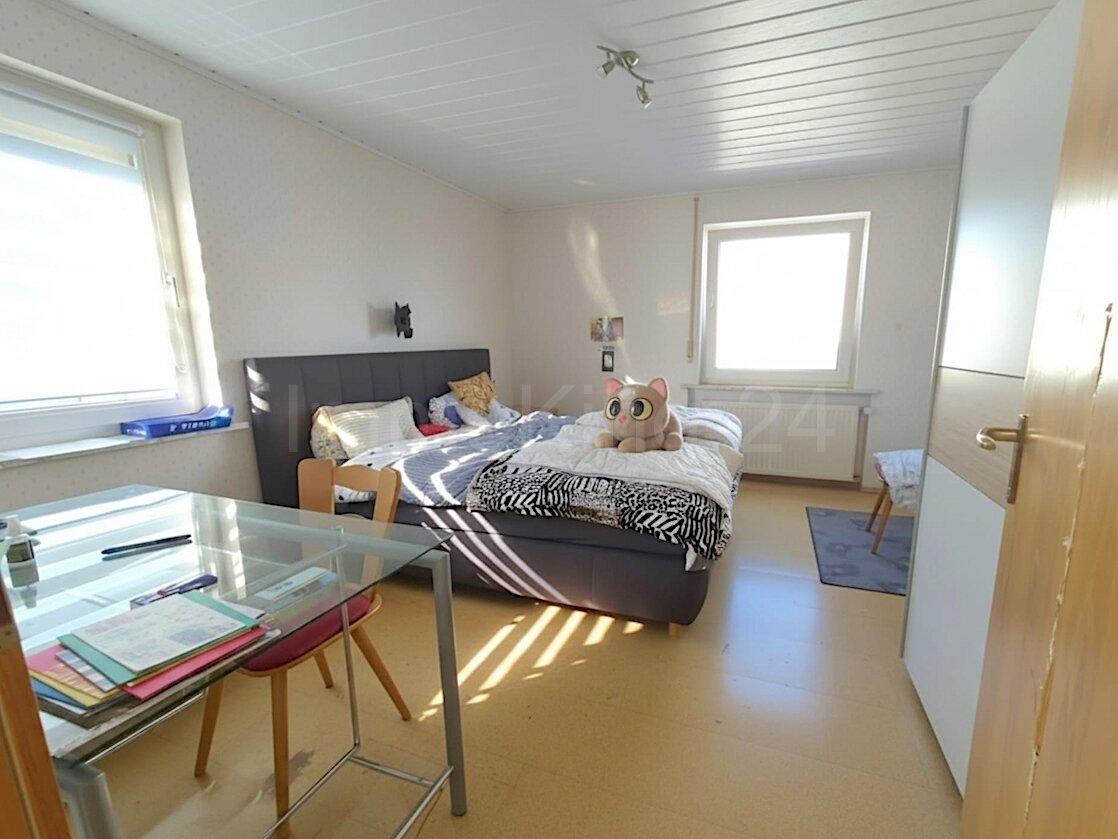 SCHLAFZIMMER 5