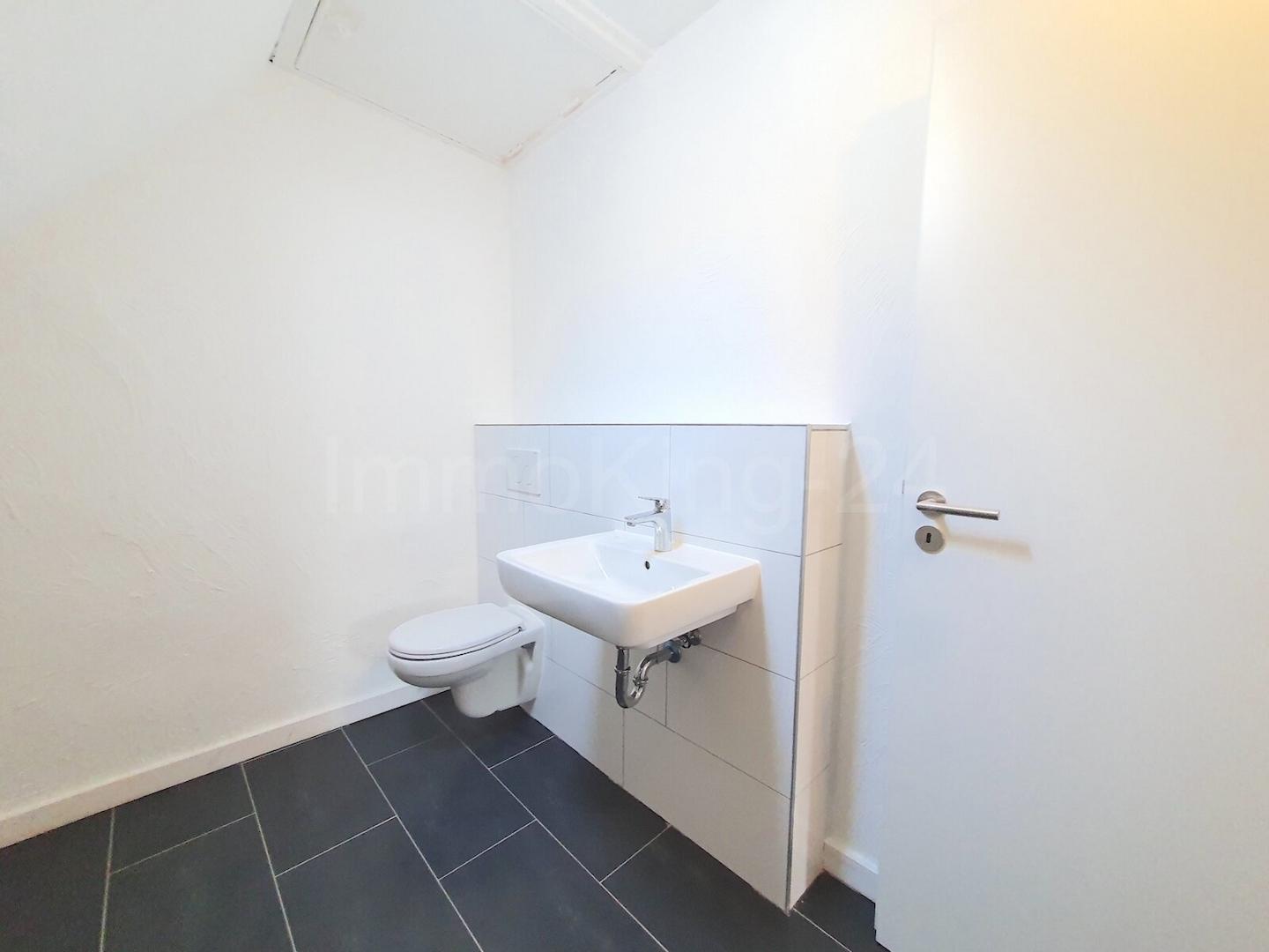 WC DACHGESCHOSS