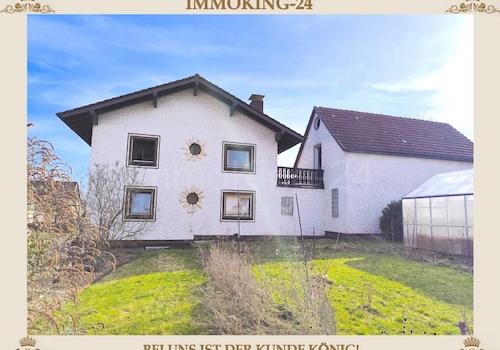 RÜCKANSICHT DES HAUSES