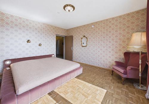 Schlafzimmer 1