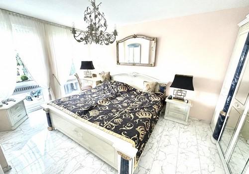 Schlafzimmer/Terrassenzugang 