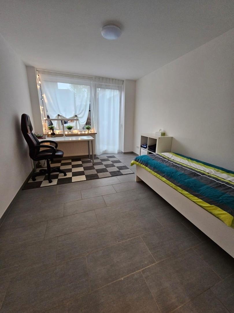 Nachbarzimmer (vergleichbar)