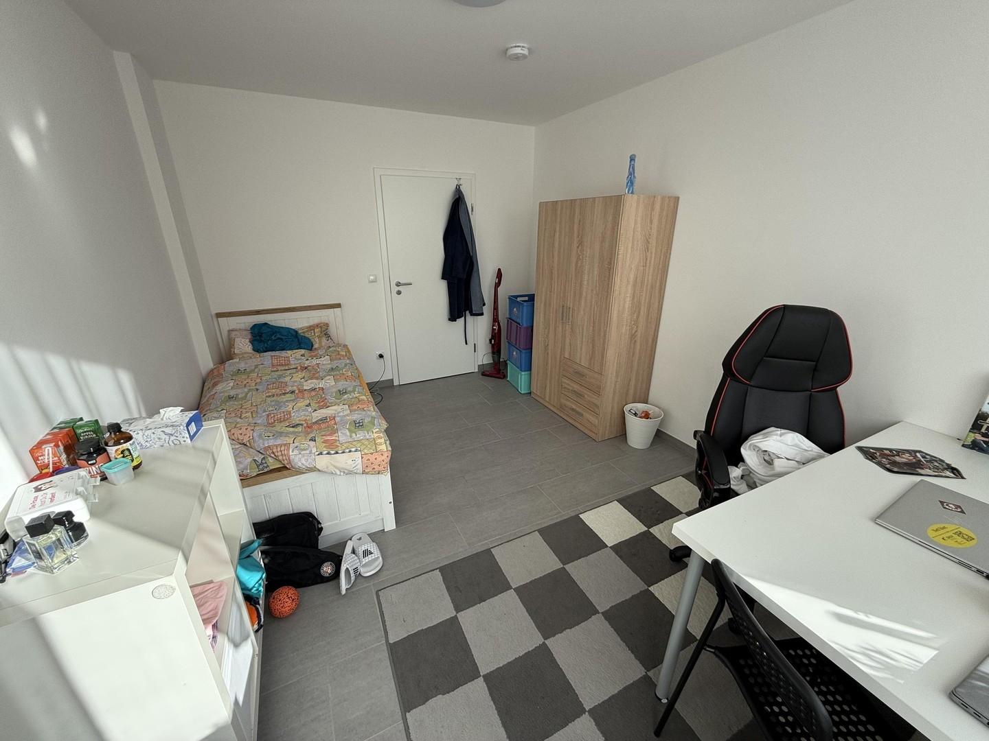 Nachbarzimmer (vergleichbar)