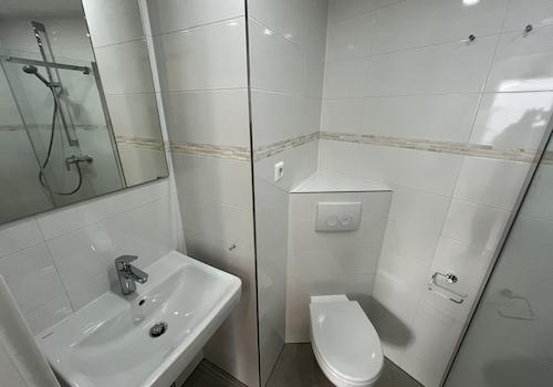 Studio 8 Badezimmer