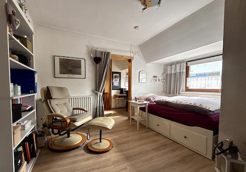 Schlafzimmer DG