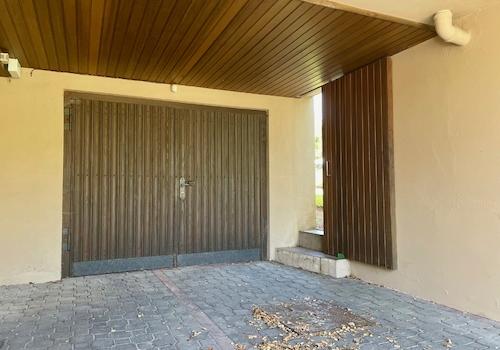 Garage und Carport