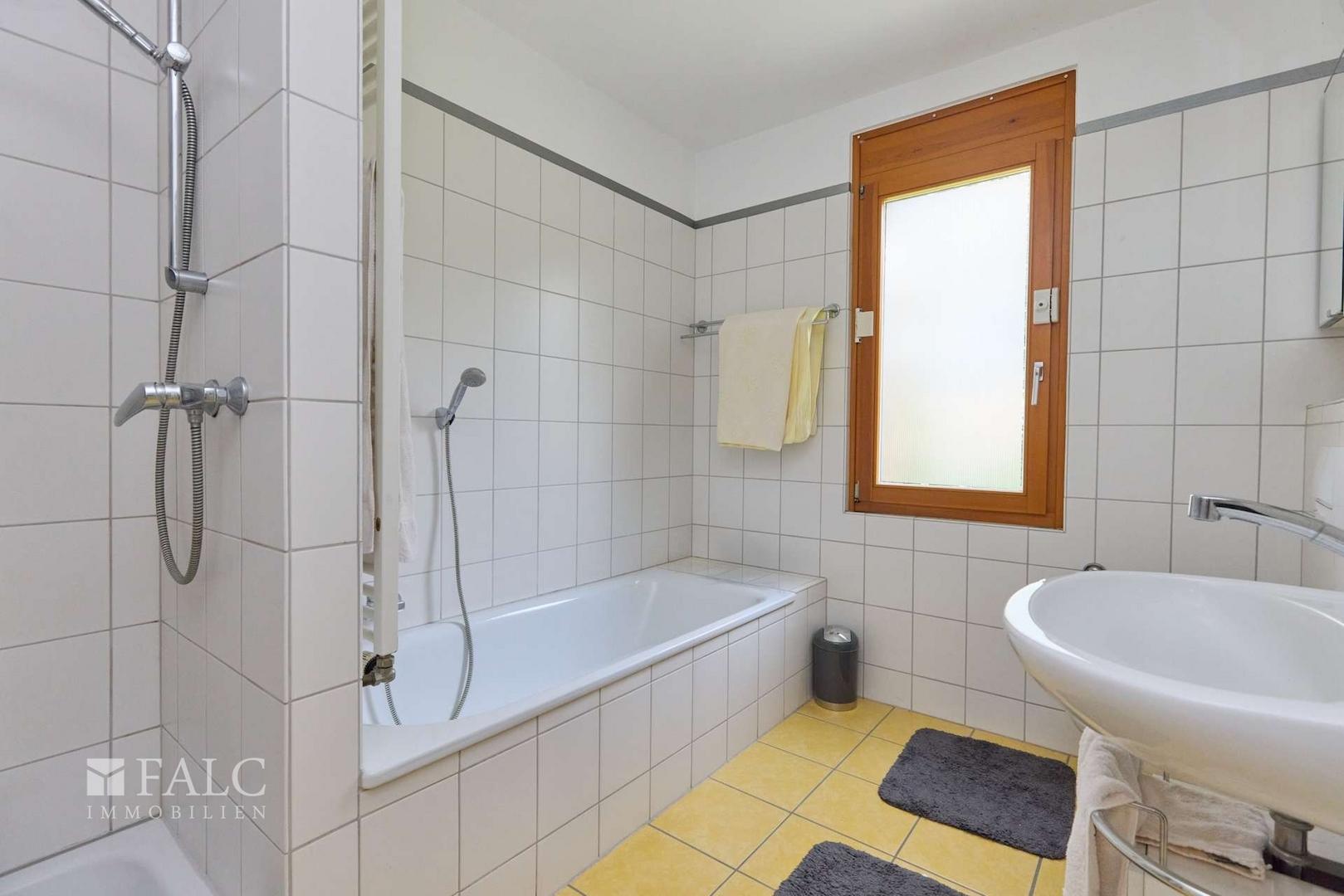 Modernes Badezimmer 