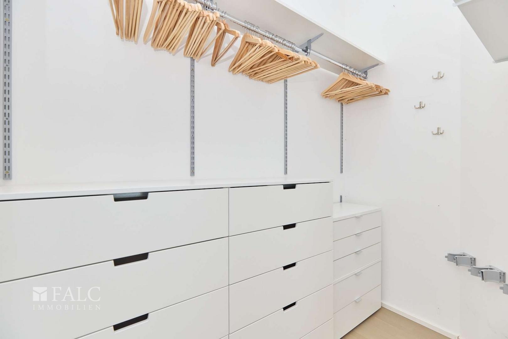 Ankleide Schlafzimmer I/III