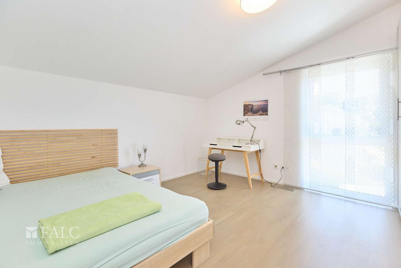 Schlafzimmer III/III