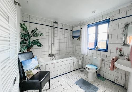 Badezimmer Haupthaus