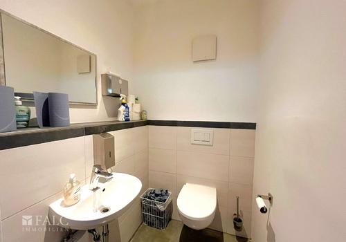 WC 2
