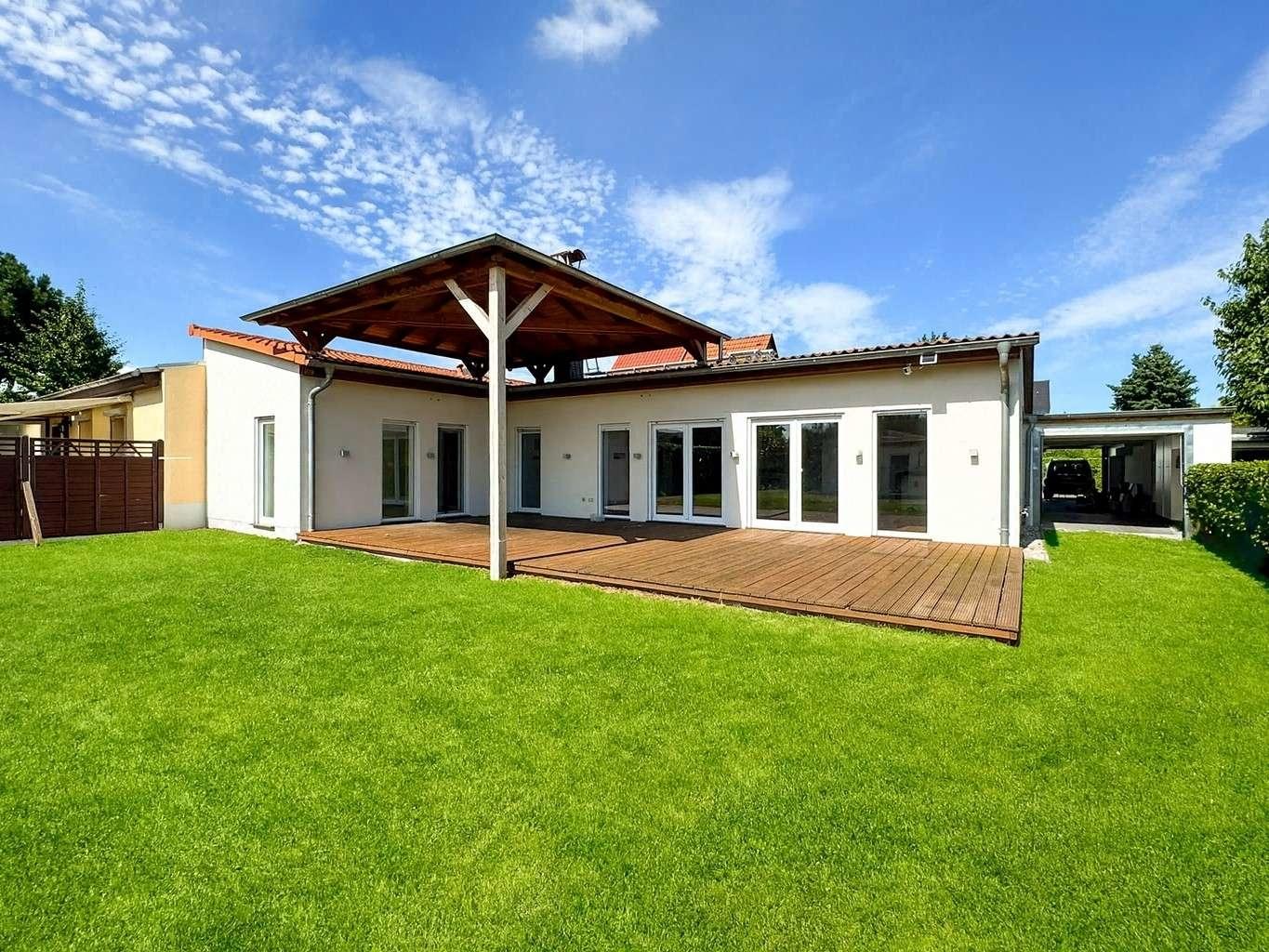Terrasse in Süd-Ausrichtung