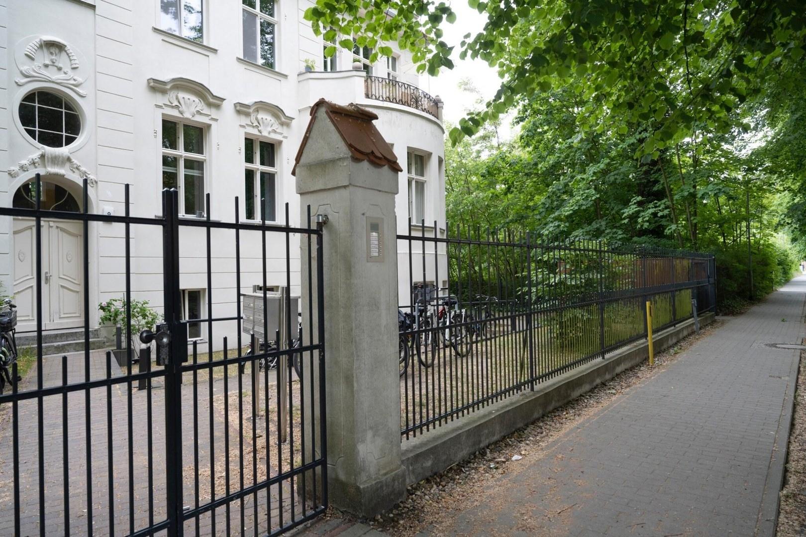 Straßenansicht