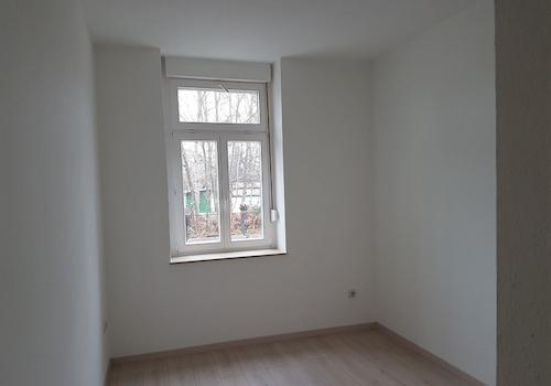 Wohnzimmer mit Trennwand