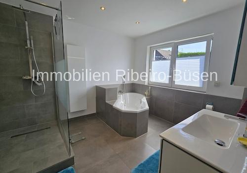 Das Badezimmer im Erdgeschoss