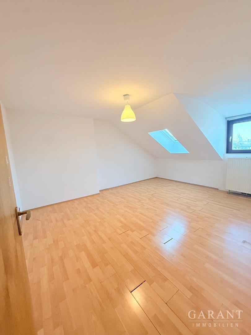 Schlafzimmer (Seite 1)