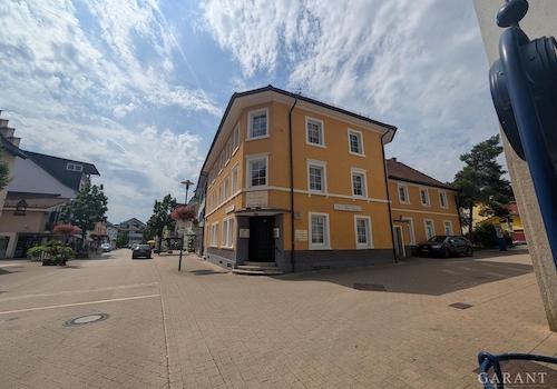 Aussenansicht West Haupteingang