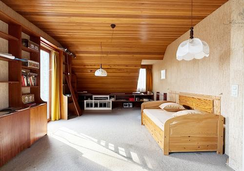 Schlafzimmer 2 OG