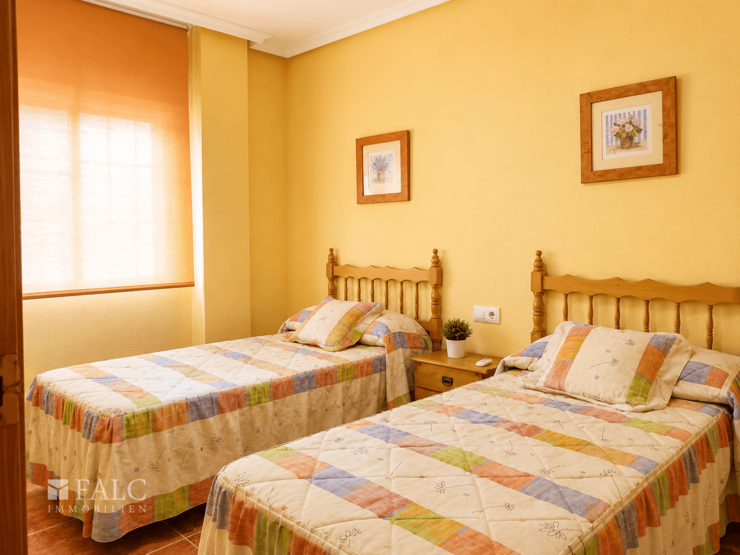 zweites Schlafzimmer im ersten Stock