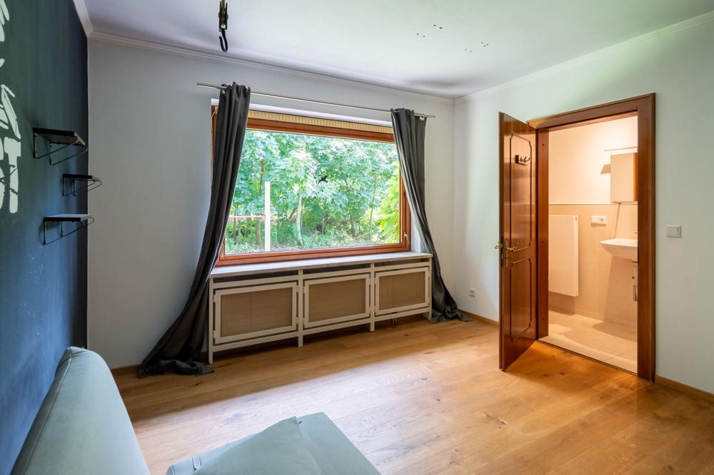 Zimmer 2 EG