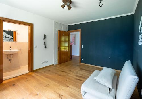 Zimmer 2 EG