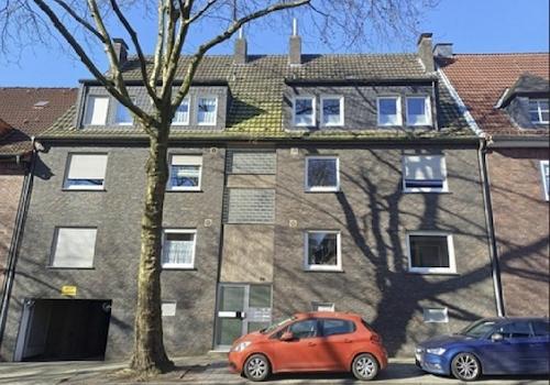 Mehrfamilienhaus 