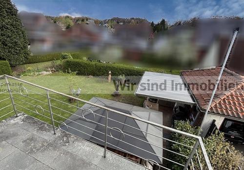 mit KI verändert - Balkon